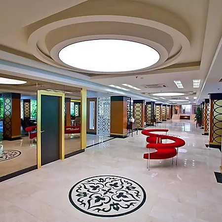 酒店 Turunc 马尔马里斯